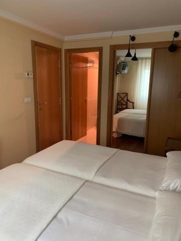 Aparthotel O Novo Cabalo Furado Tui Extérieur photo